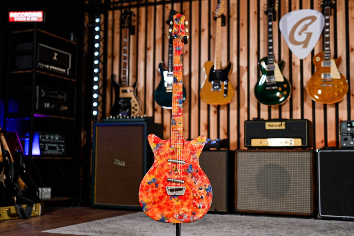 Danelectro DC-59 Limited Edition 'Blind Faith' Tribute Multicolour - Image 2