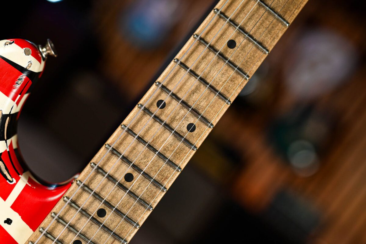 EVH Striped Series Frankie - Image 5