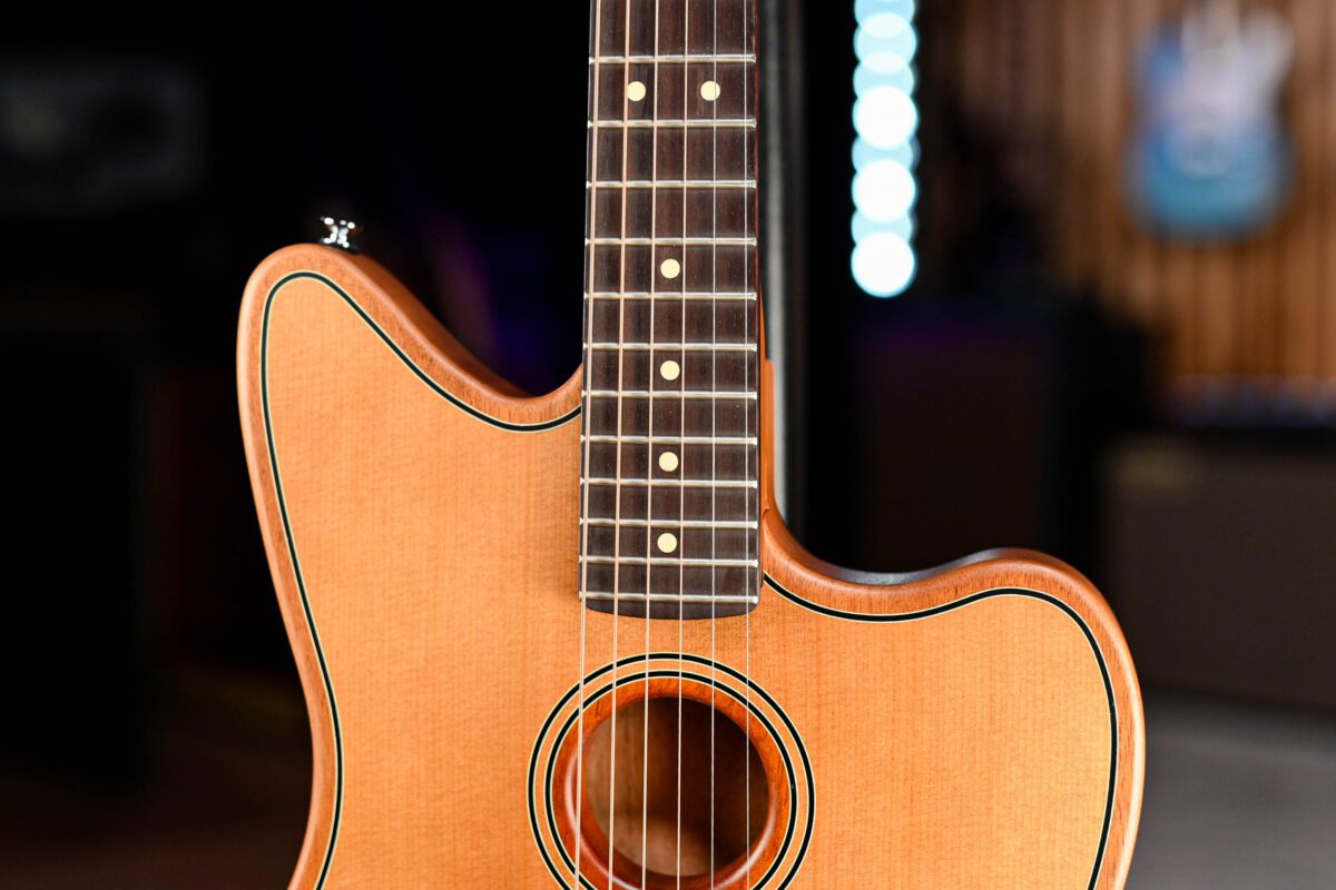 Fender Acoustasonic Standard Jazzmaster in Aged Natural - Image 4