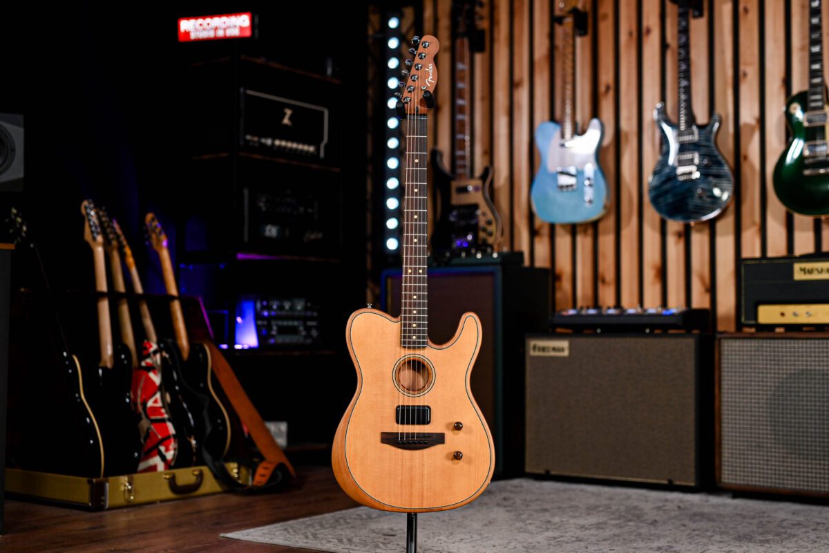 Fender Acoustasonic Standard Telecaster in Aged Natural - Image 2
