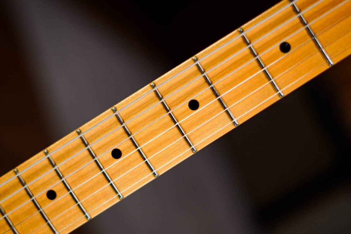 Fender American Deluxe Telecaster in 3 Colour Sunburst - Image 6