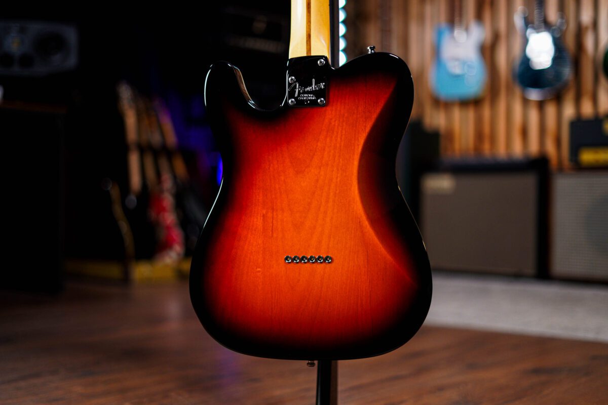 Fender American Deluxe Telecaster in 3 Colour Sunburst - Image 9