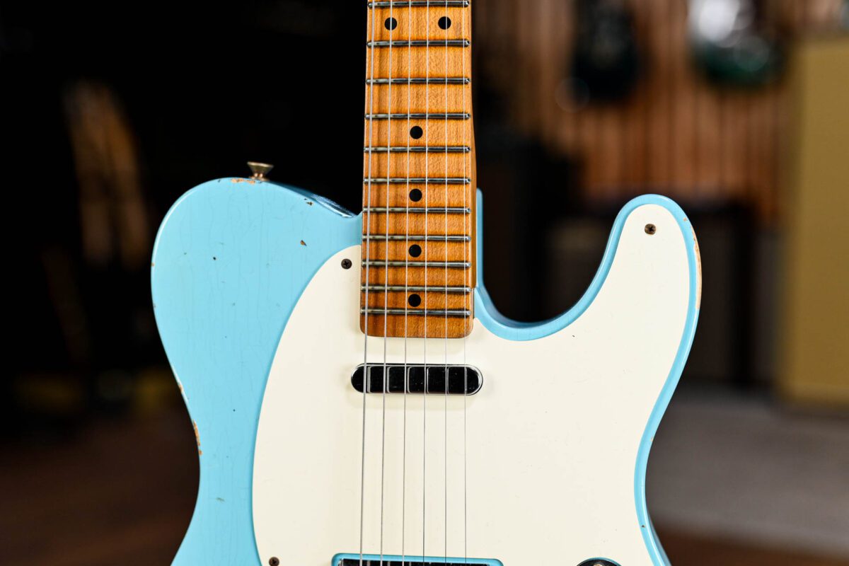 Fender Custom Shop '52 Telecaster Relic in Daphne Blue - Image 7
