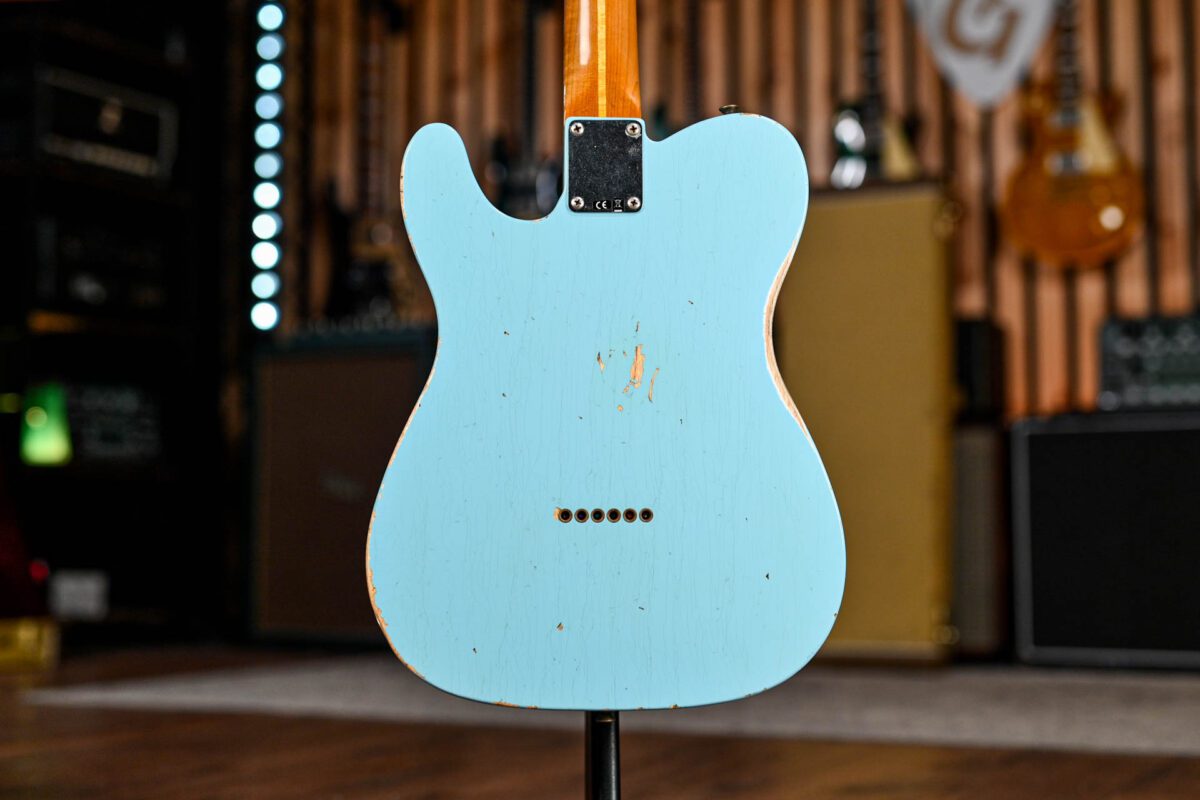 Fender Custom Shop '52 Telecaster Relic in Daphne Blue - Image 9