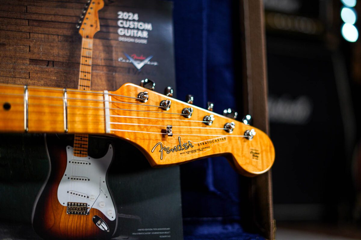 Fender Custom Shop '62 Reissue Stratocaster NOS Flamethrower in Grafitti Yellow - Image 7