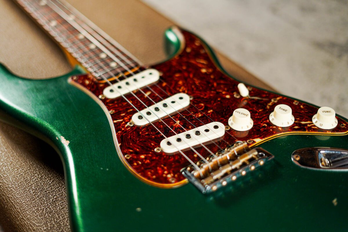 Fender Custom Shop 62 Stratocaster Relic in Mystic Pine Green - Image 5