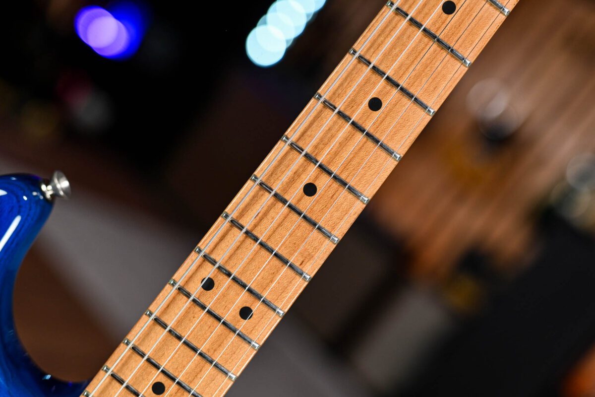 Fender Limited Edition American Professional Stratocaster in Sapphire Blue Transparent - Image 5