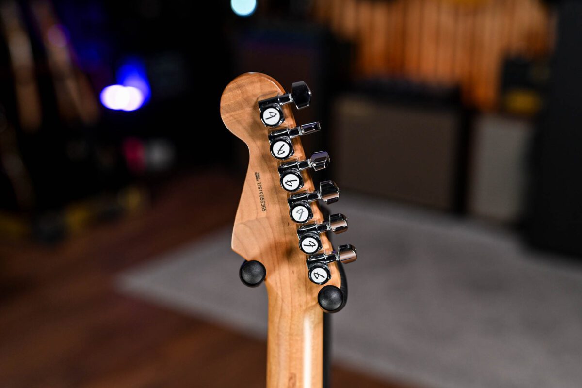 Fender Limited Edition American Professional Stratocaster in Sapphire Blue Transparent - Image 7