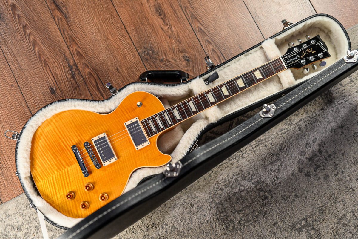 Gibson Les Paul Standard in Trans Amber - Image 2