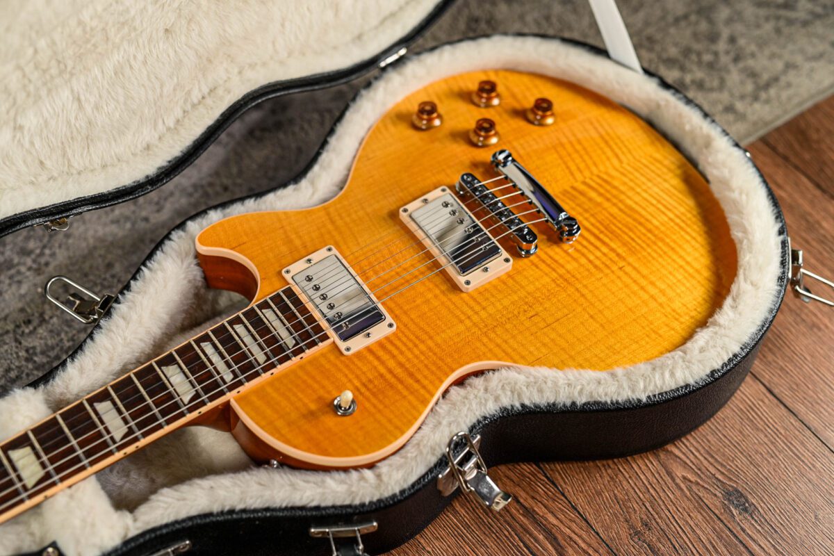 Gibson Les Paul Standard in Trans Amber - Image 3