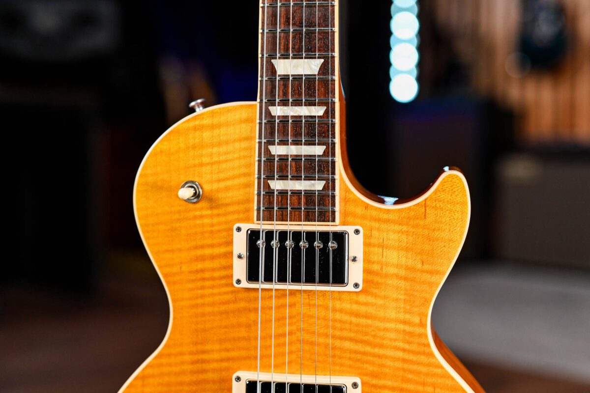 Gibson Les Paul Standard in Trans Amber - Image 6
