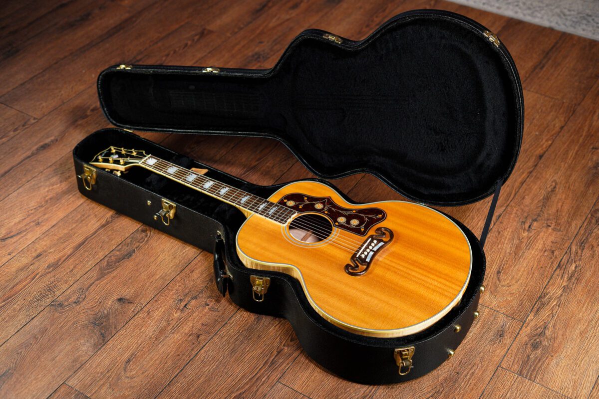 Gibson USA J-200 Acoustic in Natural - Image 12