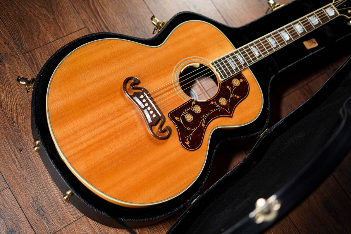 Gibson USA J-200 Acoustic in Natural - Image 11