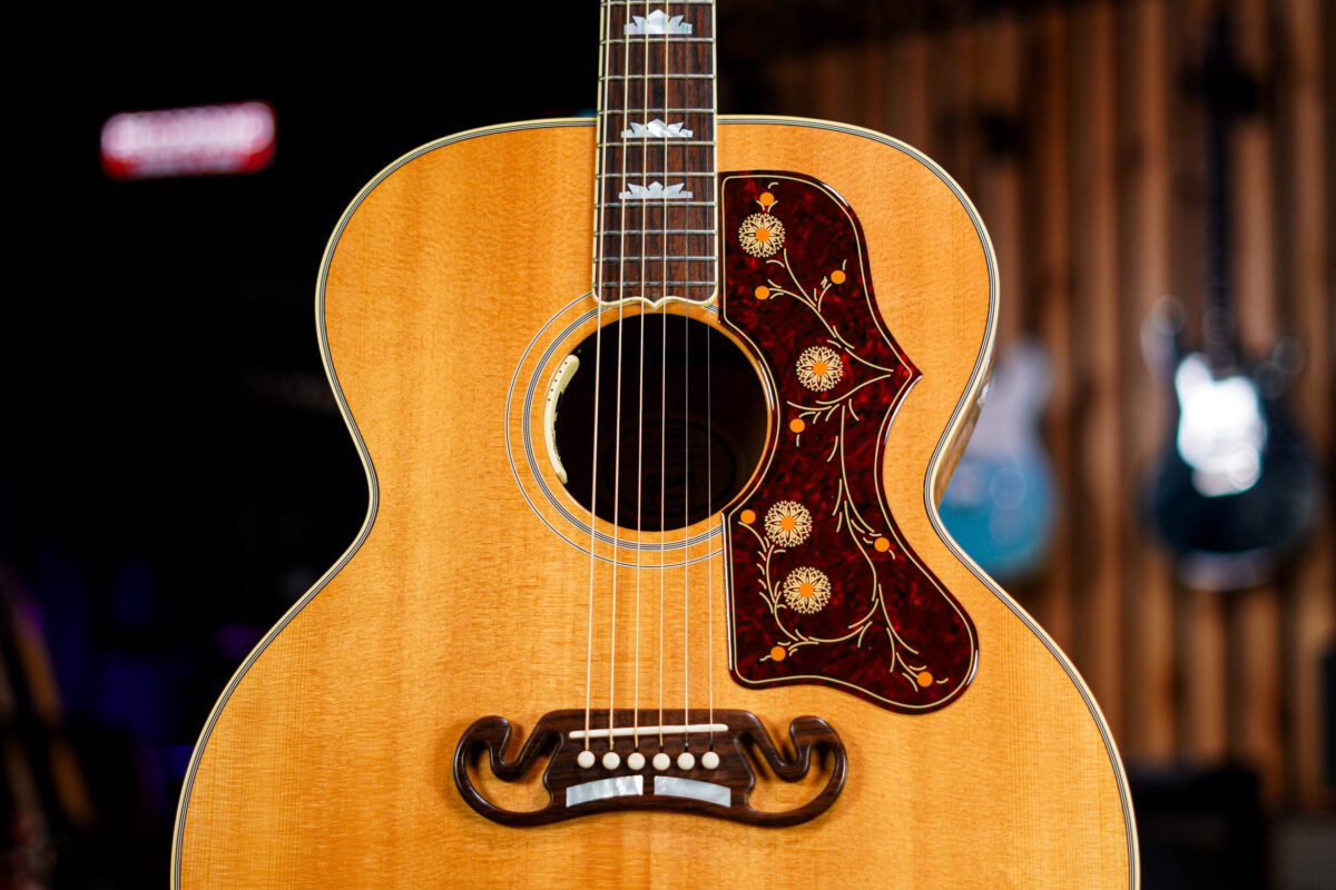 Gibson USA J-200 Acoustic in Natural - Image 6