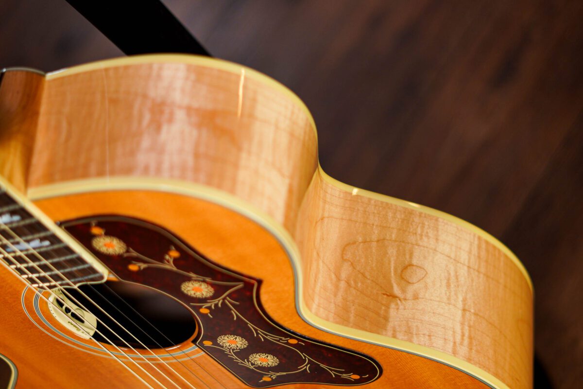 Gibson USA J-200 Acoustic in Natural - Image 3