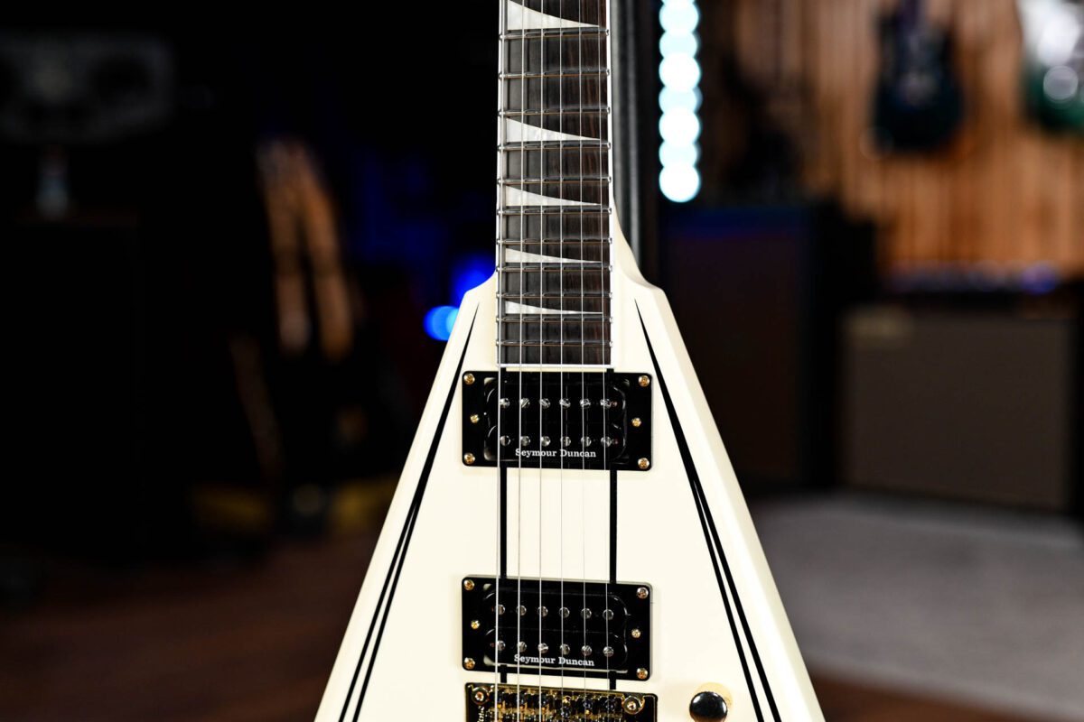 Jackson RR3 Pro in White Pinstripe - Image 4