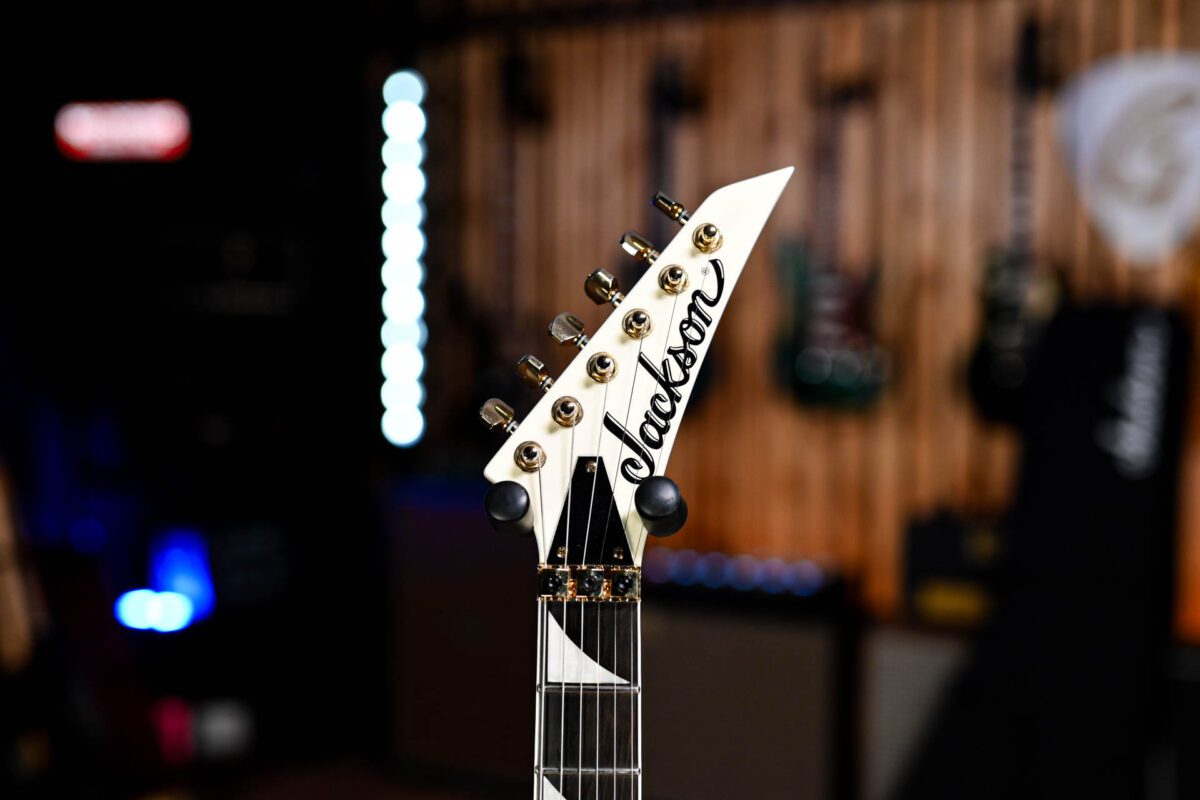 Jackson RR3 Pro in White Pinstripe - Image 6