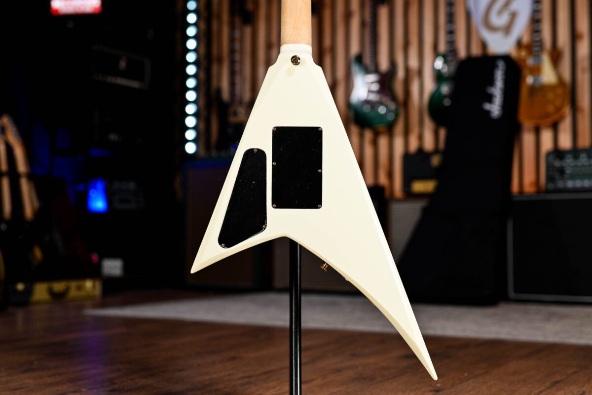 Jackson RR3 Pro in White Pinstripe - Image 8