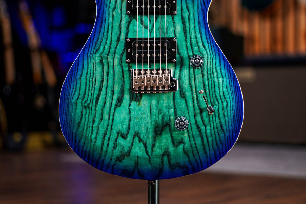 *NEW RELEASE* PRS SE Limited Edition Custom 24 Burled Ash Lake Blue - Image 3