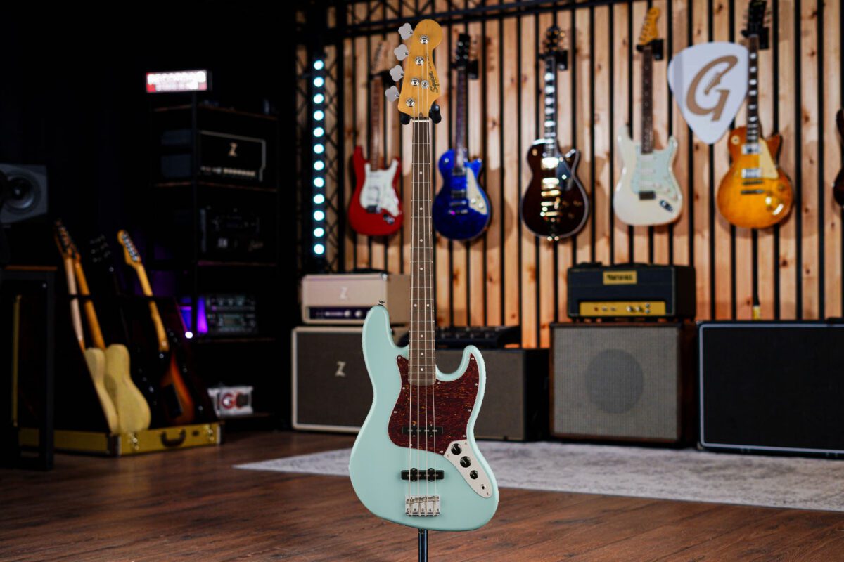 Squier Classic Vibe 60s Jazz Bass Daphne Blue #2 - Image 2