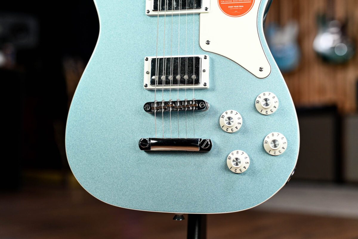 Squier Paranormal Series Troublemaker Telecaster Deluxe in Ice Blue Metallic - Image 3