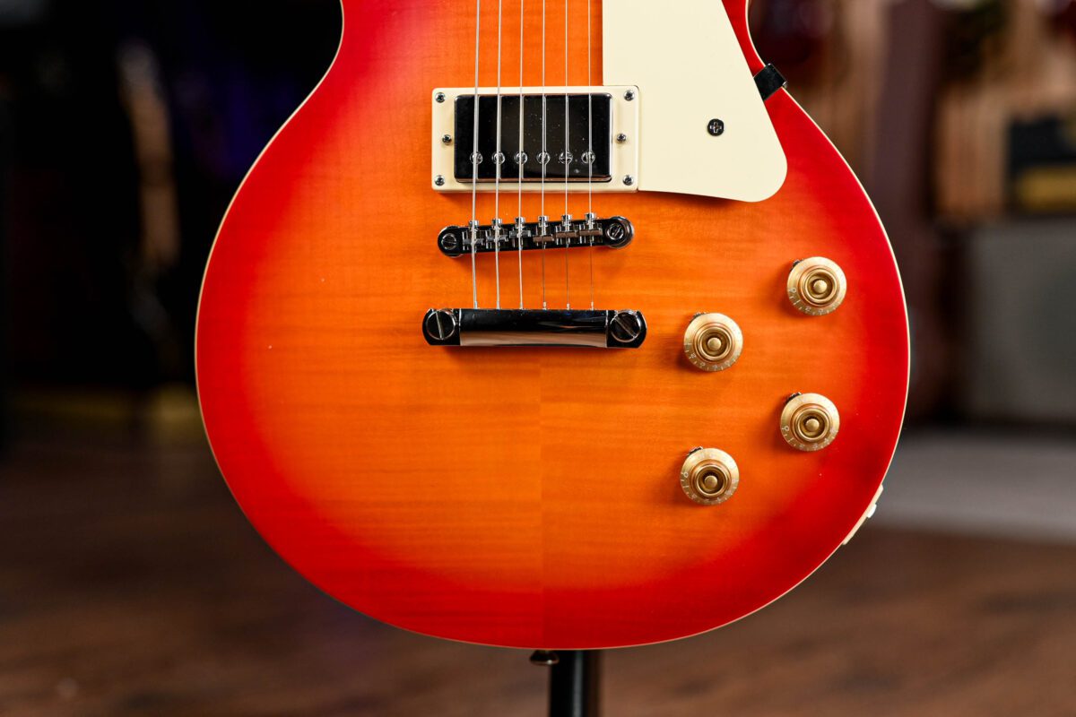 Epiphone 1959 Les Paul Standard Outfit in Cherry Sunburst - Image 4