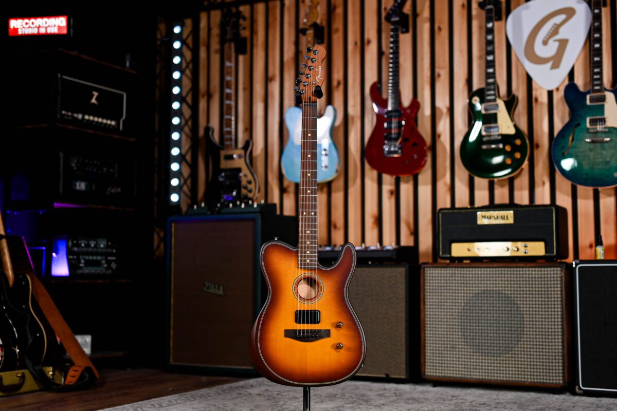 Fender Acoustasonic Standard Telecaster in Honey Burst - Image 2