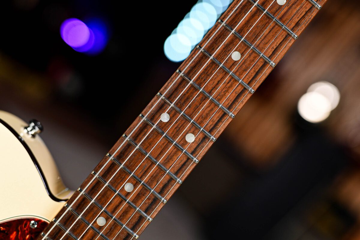 Fender American Deluxe Telecaster In Olympic Pearl - Image 5