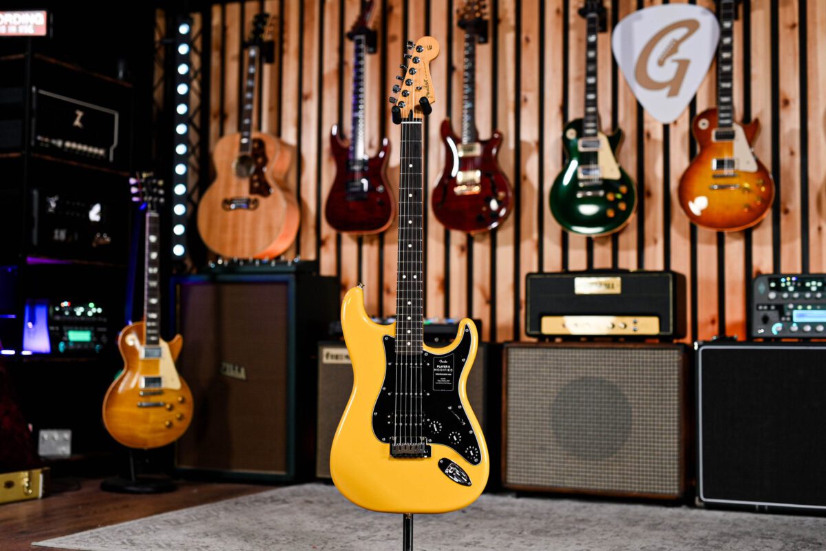 Fender Player II Modified Stratocaster HSS Sunshine Yellow - Image 2