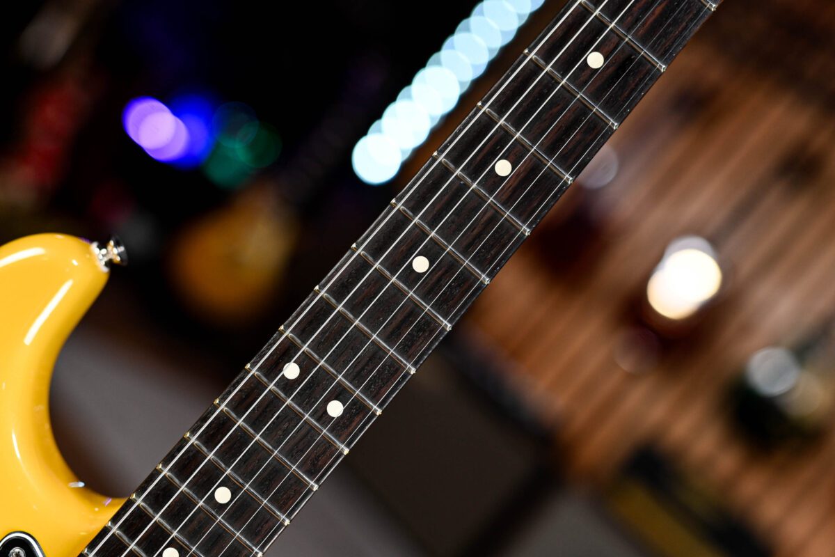 Fender Player II Modified Stratocaster HSS Sunshine Yellow - Image 5