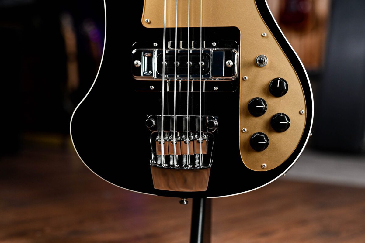 Rickenbacker 4003 Jetglo Vintage Gold Custom Model - Image 4
