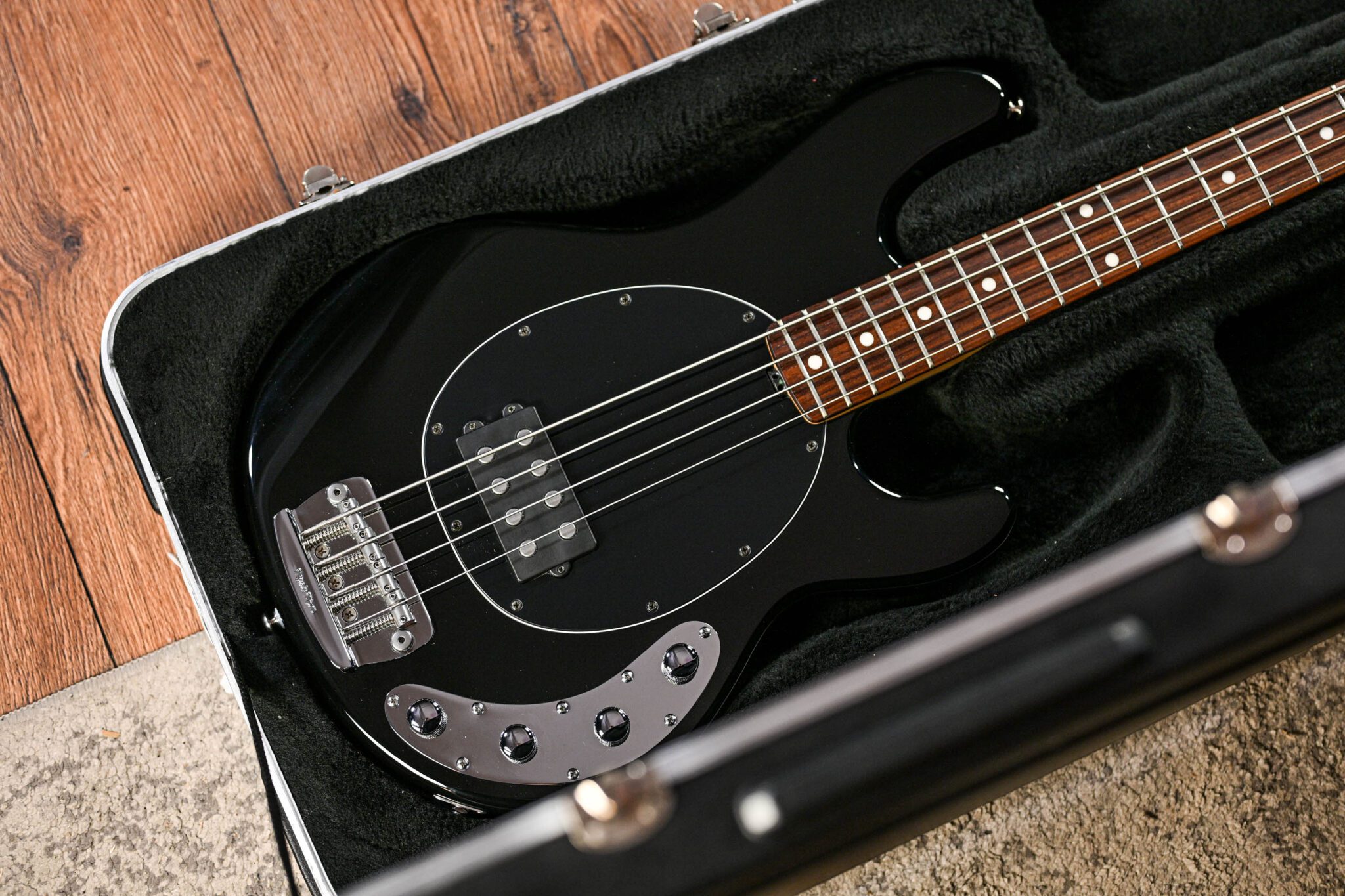 Ernie Ball Music Man USA Stingray 4 in Black - Guitar Gear