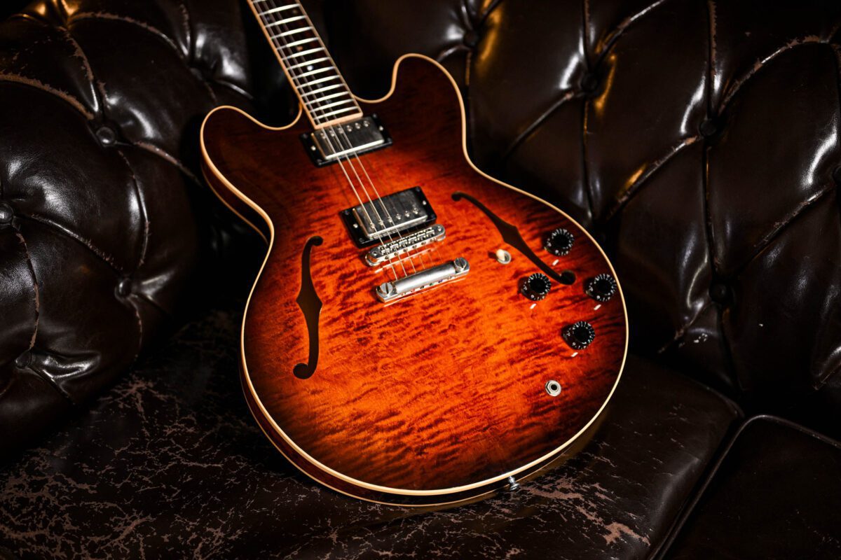 Gibson 1987 Custom Shop Edition ES-335 Dot in Tobacco Sunburst