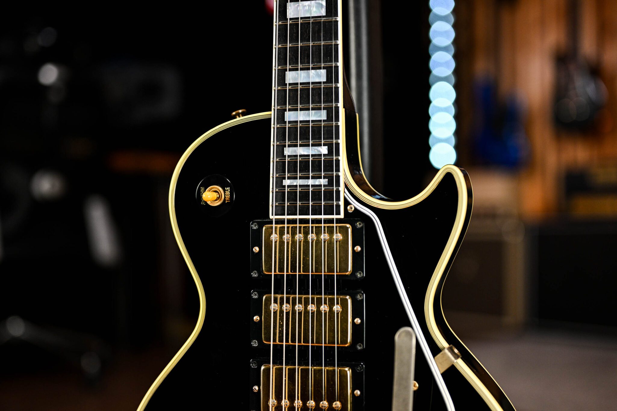 Gibson Custom Shop 1957 Les Paul Custom 3 Pickup Bigsby ‘VOS’ in Ebony - Image 7