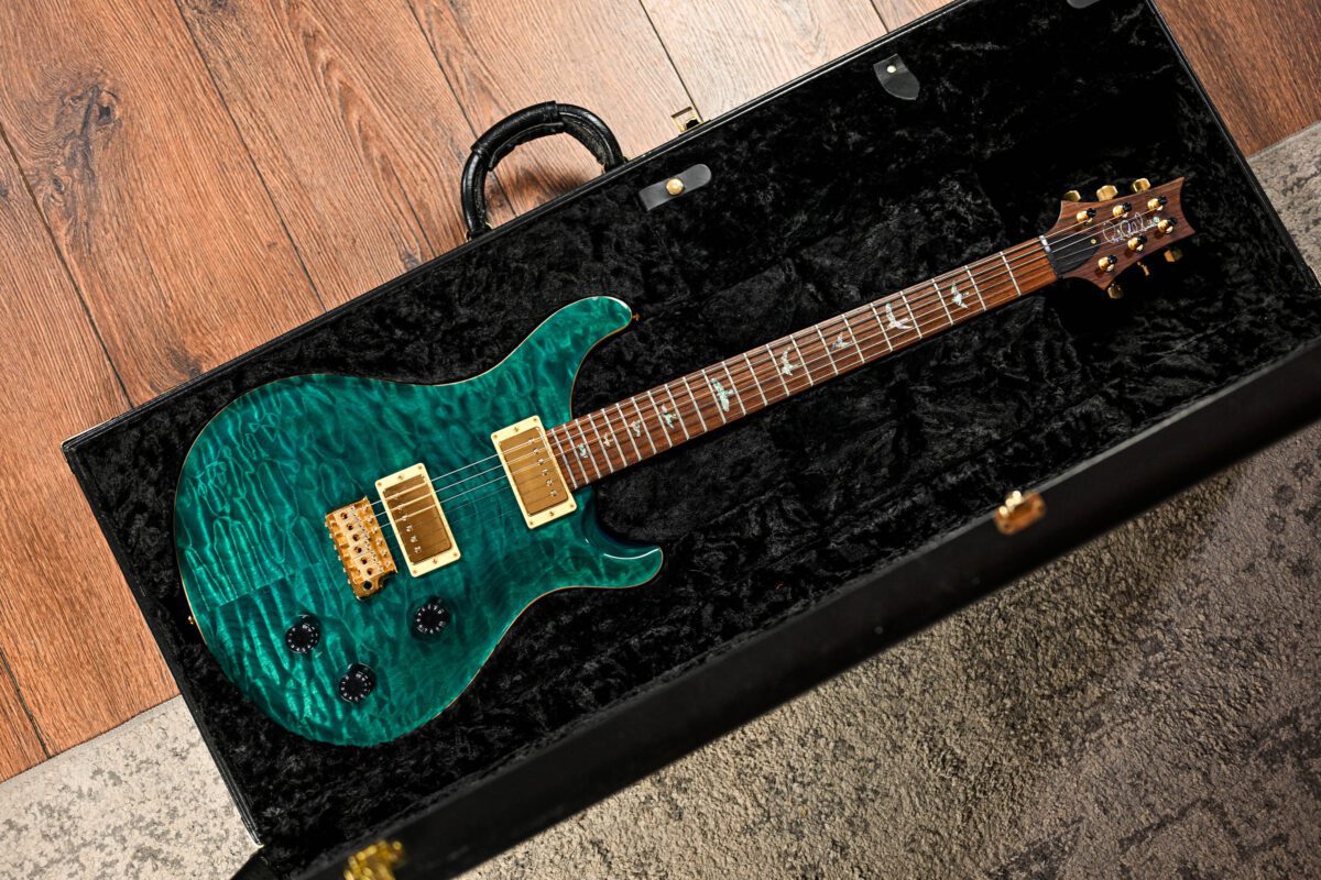 PRS Custom 22 Artist Package in Teal Black - Guitar Gear Giveaway