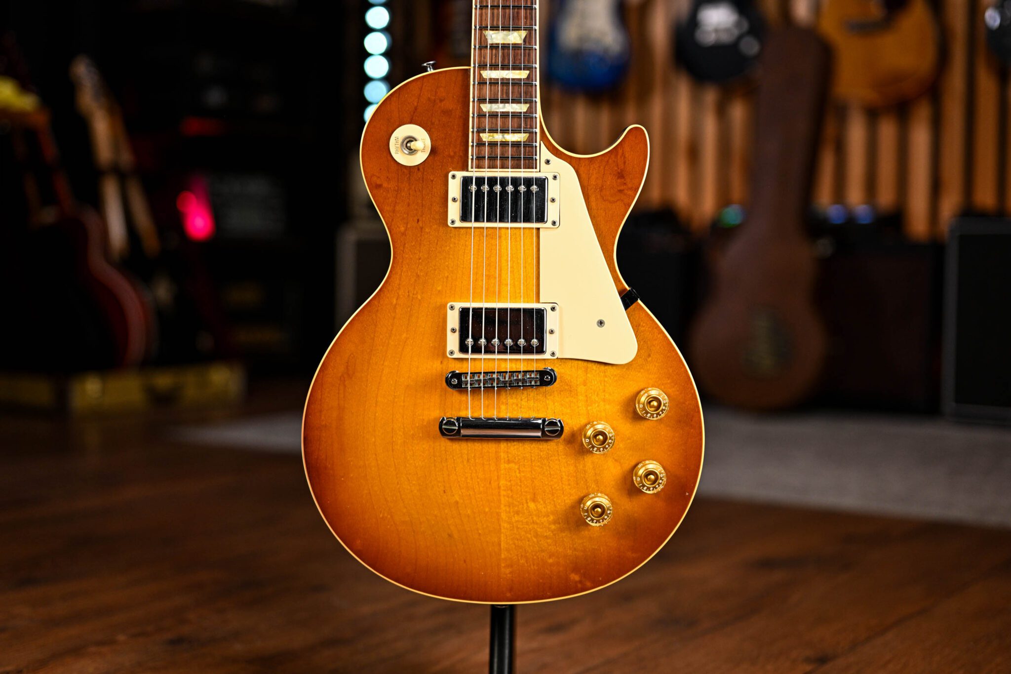 Gibson 1993 Les Paul Standard in Honeyburst - Guitar Gear Giveaway
