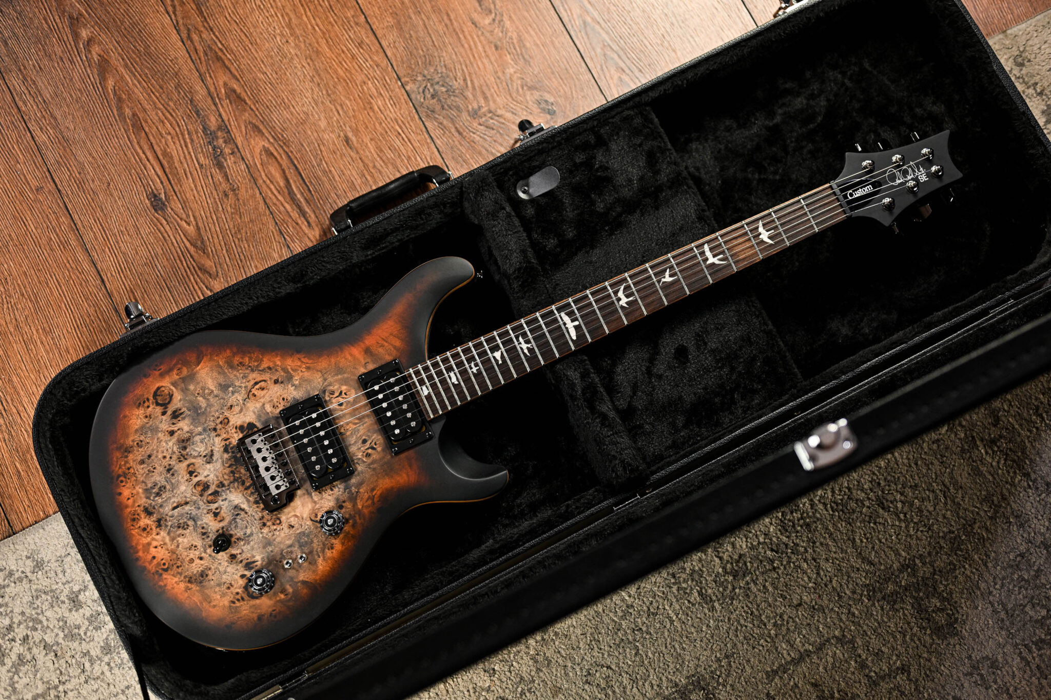 PRS SE Ltd Edition Exotic Custom 24-08 Poplar Burl in Charcoal
