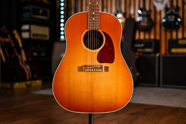 Gibson J-45 Standard Heritage Cherry Sunburst