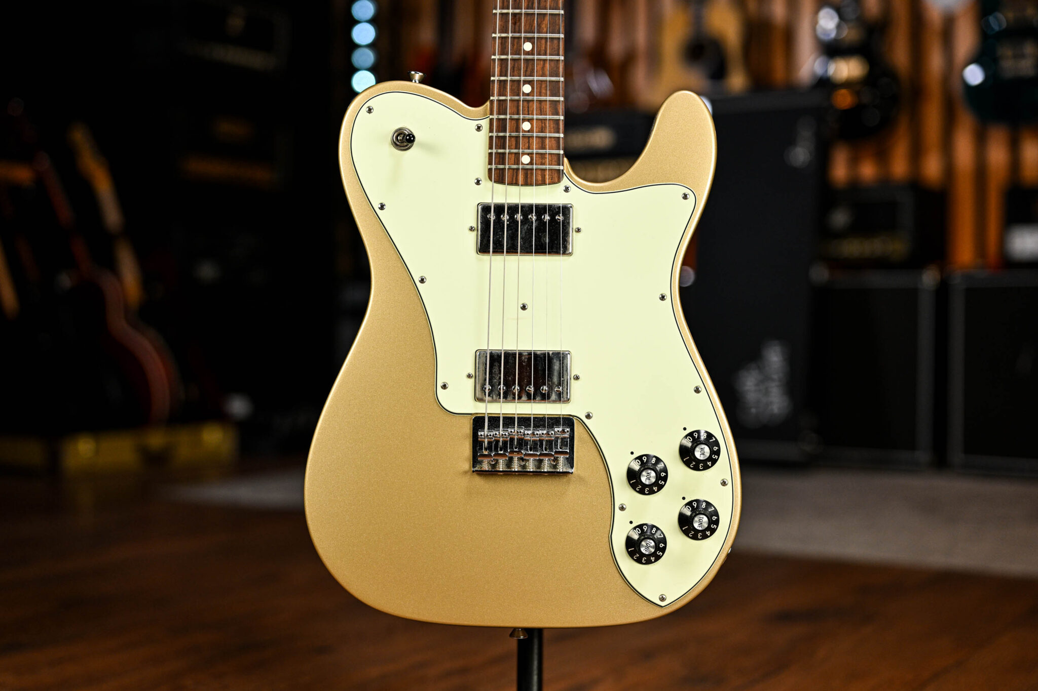 Fender Chris Shiflett Signature Telecaster Deluxe in Shoreline Gold
